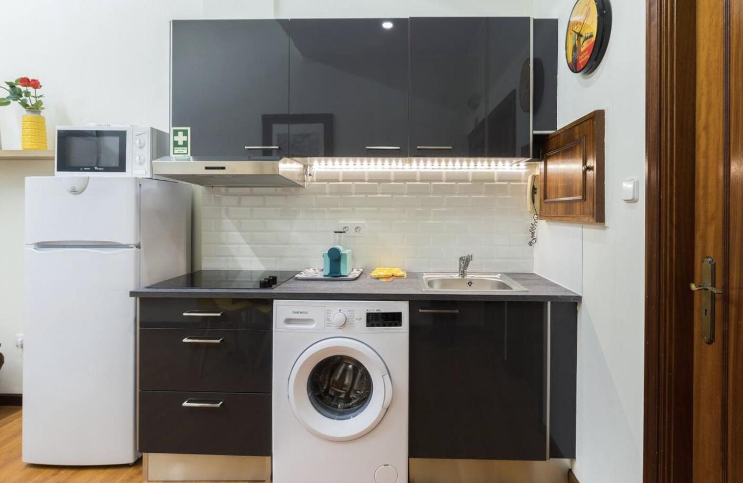 Host Wise - Cozy Sunny Flats - Ace Location Apartment Porto Room photo